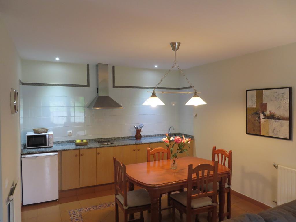 Apartamentos El Otero De Cudillero Soto de Luiña Chambre photo